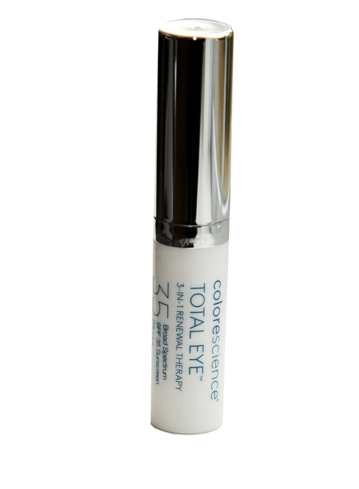 3. Colorescience Total Eye2_web.jpg